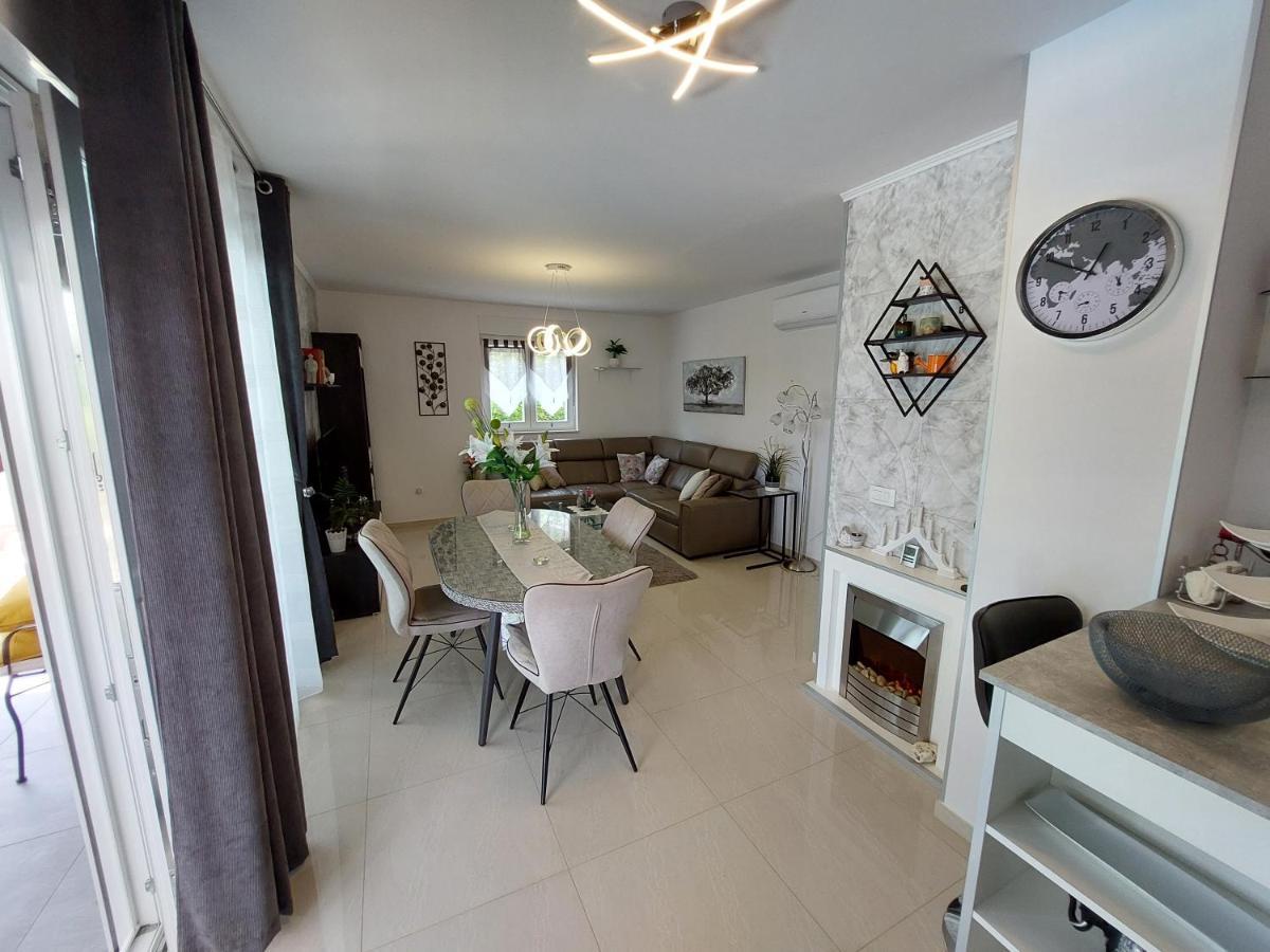 Ičići Villa Madlen מראה חיצוני תמונה