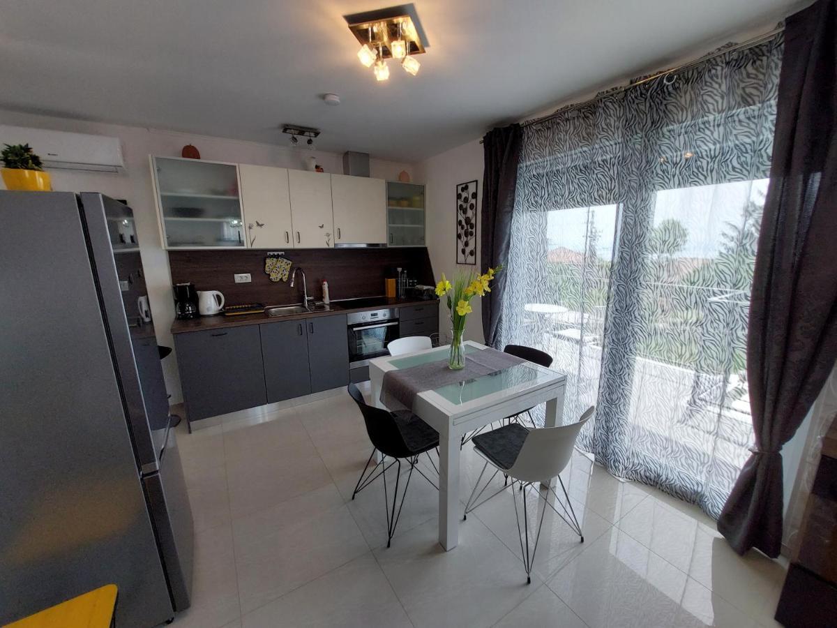 Ičići Villa Madlen מראה חיצוני תמונה